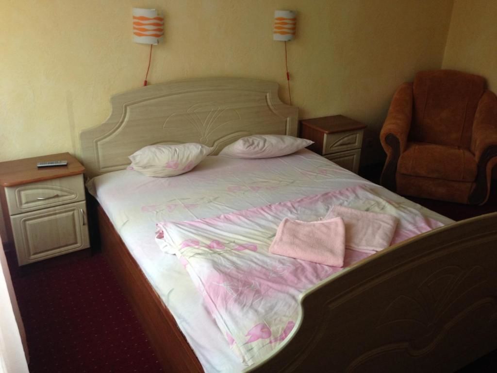 Отель Power House Hotel Луцк