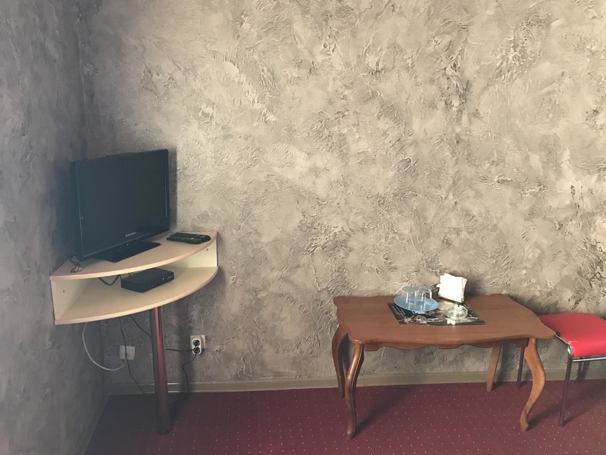 Отель Power House Hotel Луцк