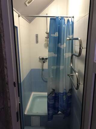 Отель Power House Hotel Луцк Улучшенный двухместный номер с 1 кроватью-1